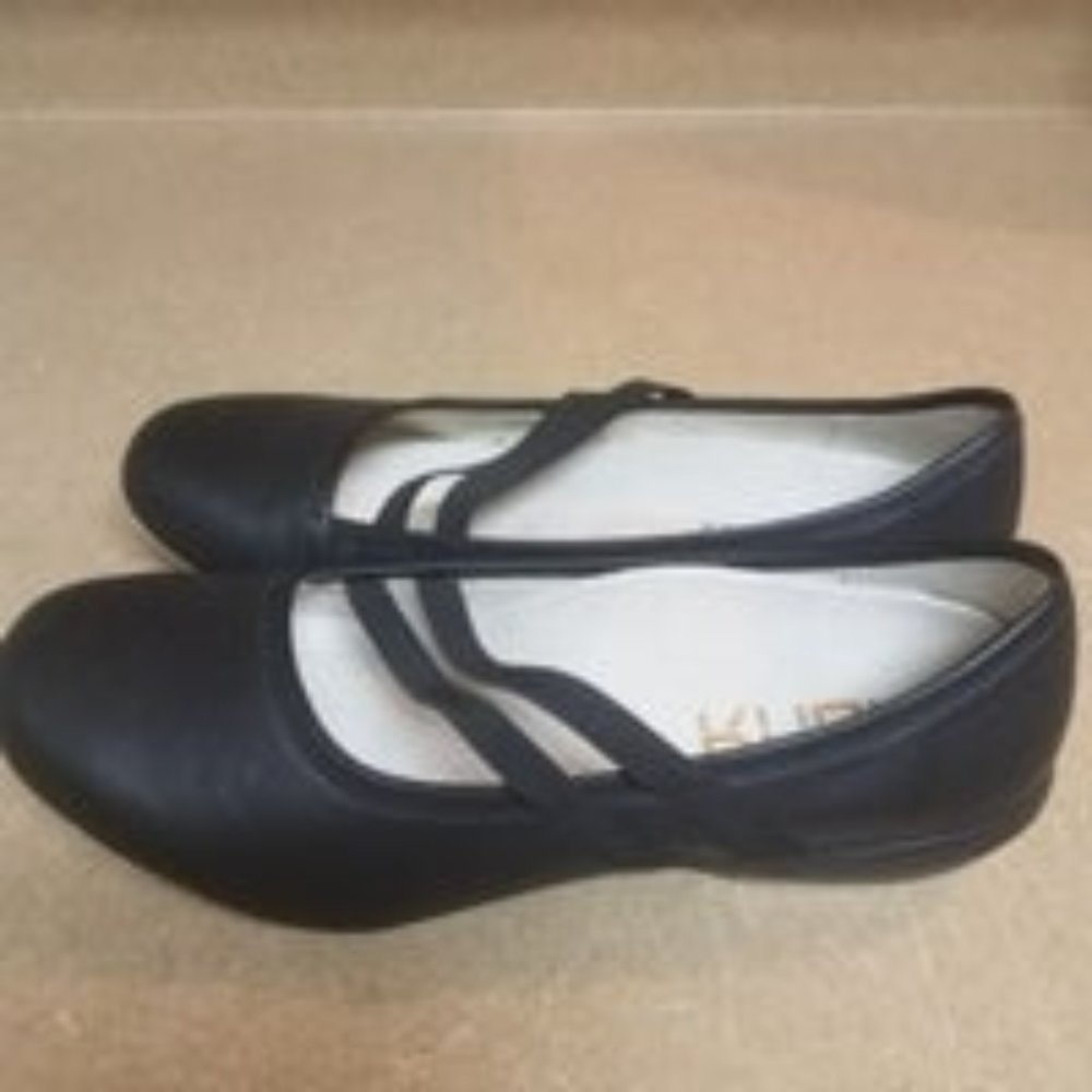 KURU Bella Flats Size 8 - runs small